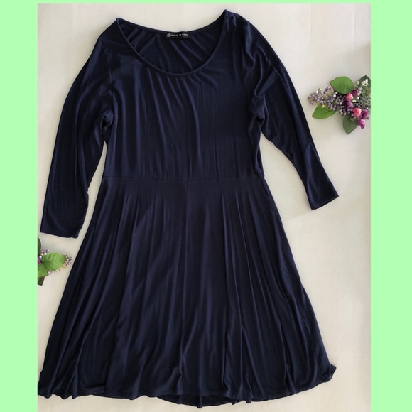 Fashion to Figure Dresses & Skirts - Fashion to Figure Navy Blue Long Sleeve Dress sz1